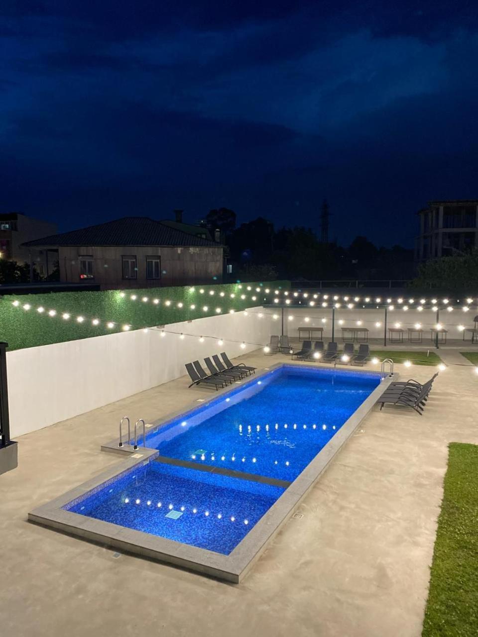 Gardenville Μπατούμι Εξωτερικό φωτογραφία